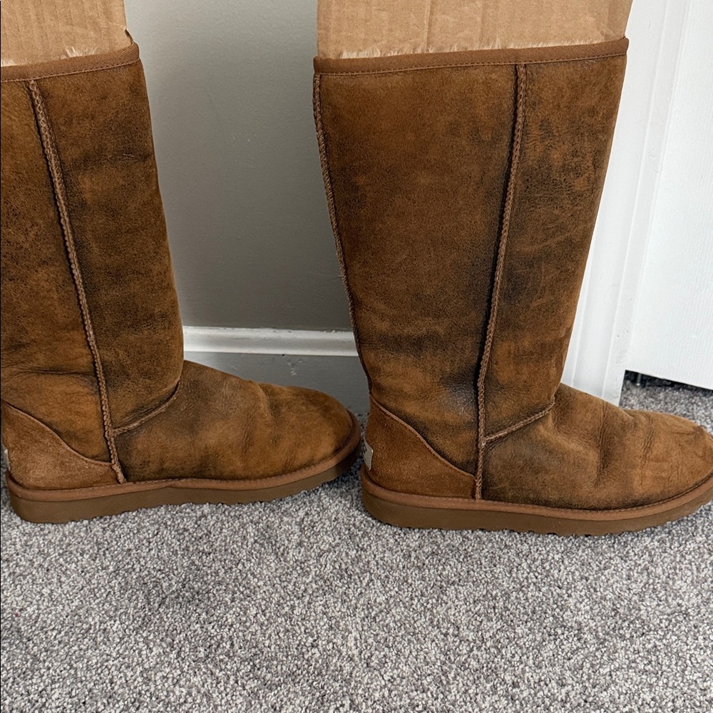 UGG Brown Winter Boots - Picture 6 of 7